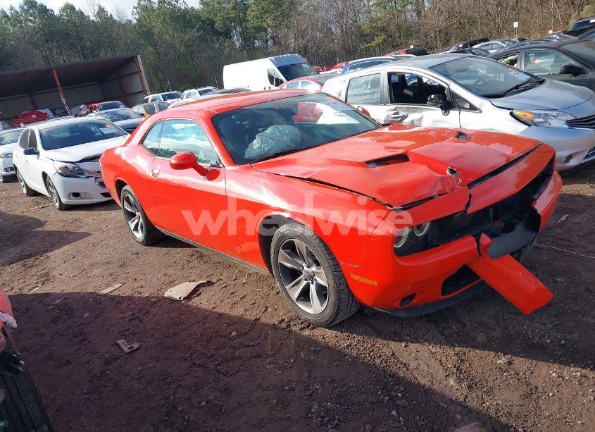 2016 Dodge Challenger SXT (VIN 2C3CDZAG7GH305524) main photo