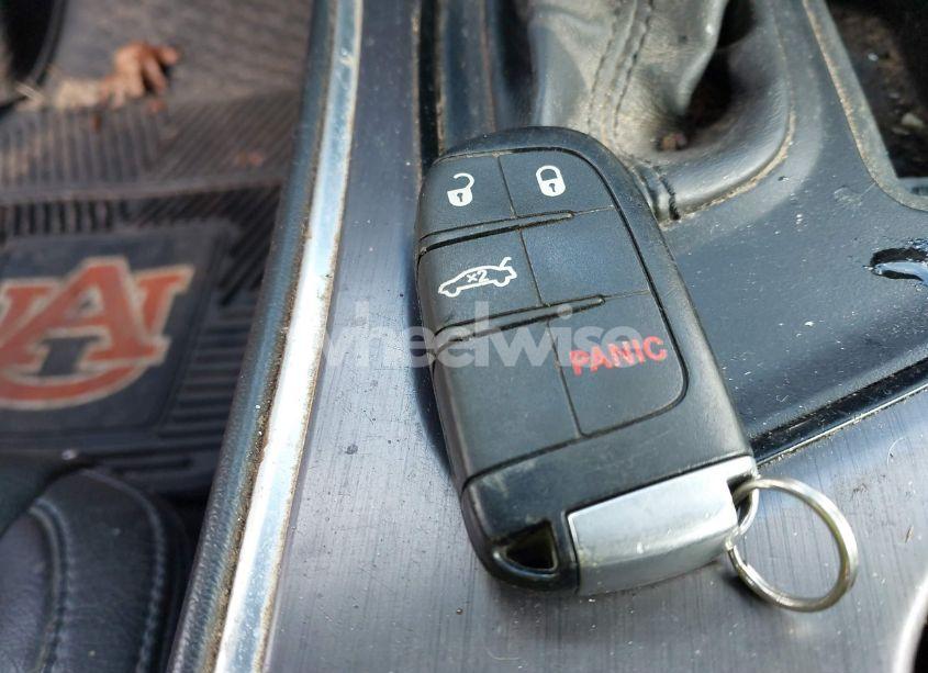 Photo 11 of 2016 Dodge Challenger SXT (VIN 2C3CDZAG7GH305524)