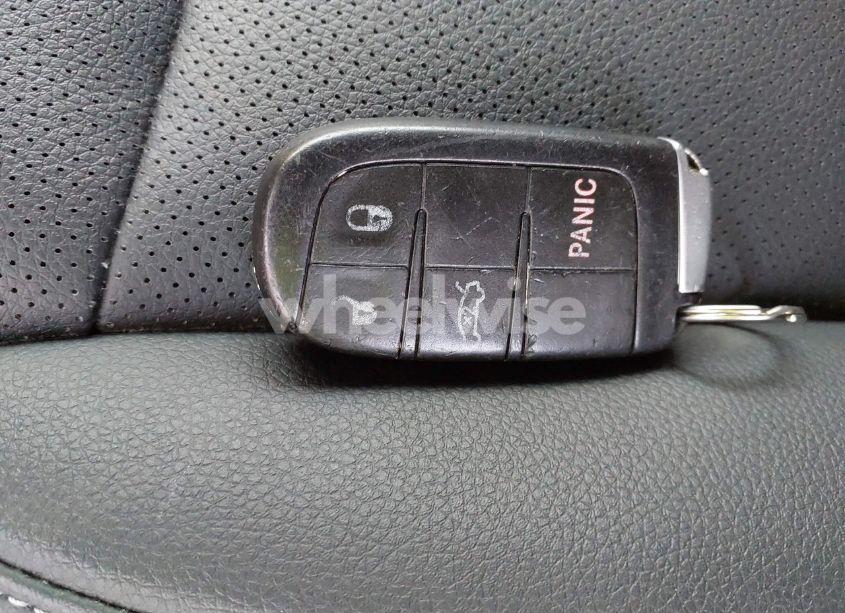 Photo 11 of 2016 Dodge Challenger SXT PLUS (VIN 2C3CDZAG7GH316782)