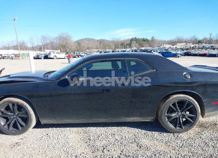 Photo 14 of 2017 Dodge Challenger SXT PLUS (VIN 2C3CDZAG7HH554598)