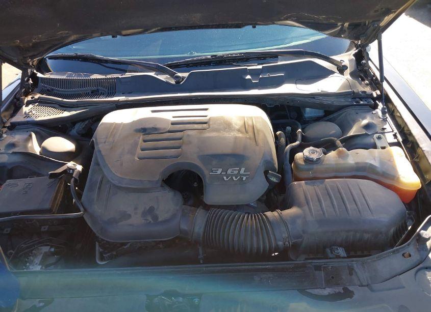 Photo 6 of 2017 Dodge Challenger SXT (VIN 2C3CDZAG7HH568596)