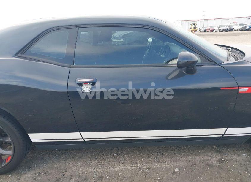 Photo 13 of 2017 Dodge Challenger SXT (VIN 2C3CDZAG7HH640672)