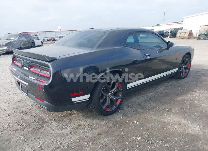Photo 4 of 2017 Dodge Challenger SXT (VIN 2C3CDZAG7HH640672)