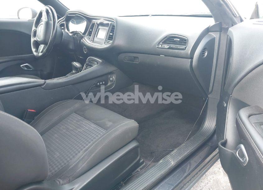 Photo 5 of 2017 Dodge Challenger SXT (VIN 2C3CDZAG7HH640672)