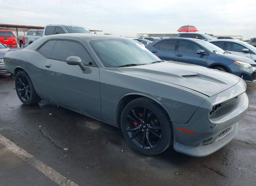 2017 Dodge Challenger SXT (VIN 2C3CDZAG7HH648996) main photo