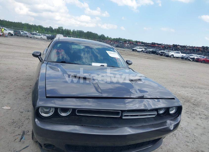 Photo 12 of 2018 Dodge Challenger SXT (VIN 2C3CDZAG7JH132871)