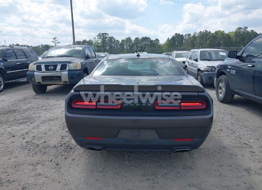 Photo 16 of 2018 Dodge Challenger SXT (VIN 2C3CDZAG7JH132871)
