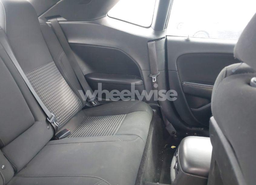 Photo 8 of 2018 Dodge Challenger SXT (VIN 2C3CDZAG7JH132871)