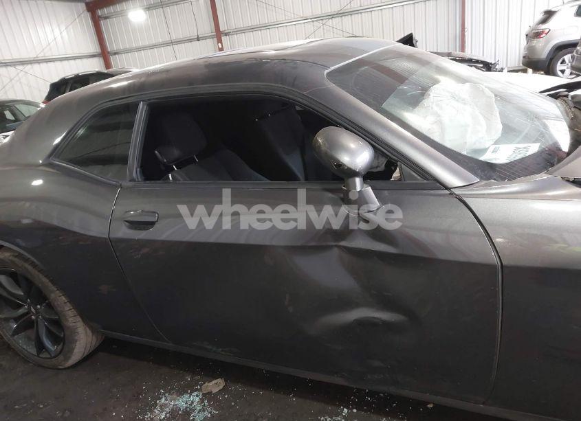 Photo 12 of 2018 Dodge Challenger SXT (VIN 2C3CDZAG7JH178152)