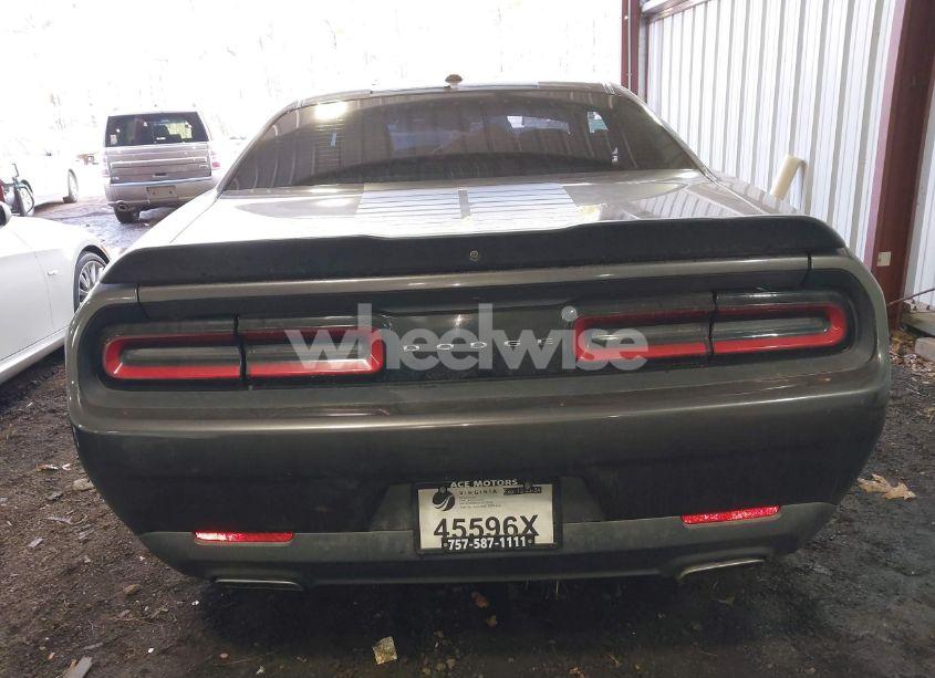 Photo 15 of 2018 Dodge Challenger SXT (VIN 2C3CDZAG7JH178152)