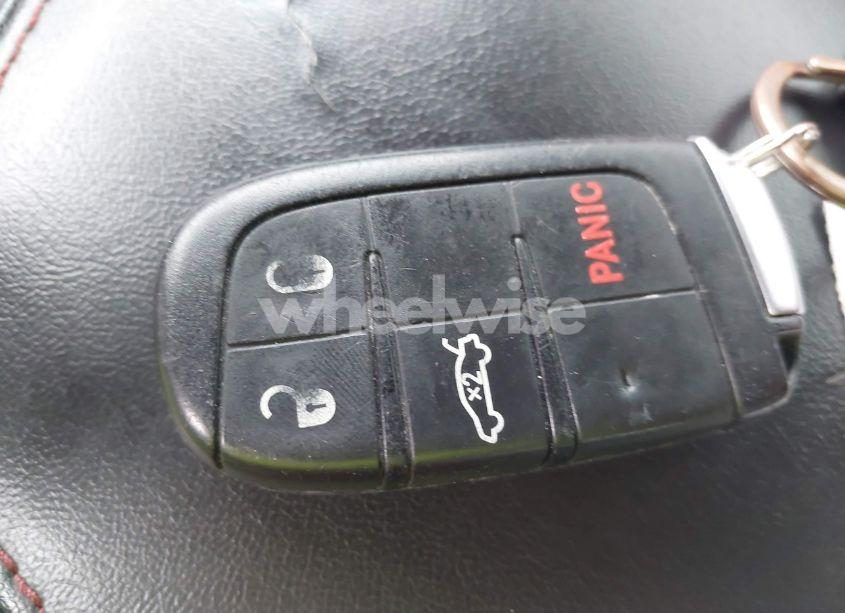 Photo 11 of 2018 Dodge Challenger SXT PLUS (VIN 2C3CDZAG7JH327692)