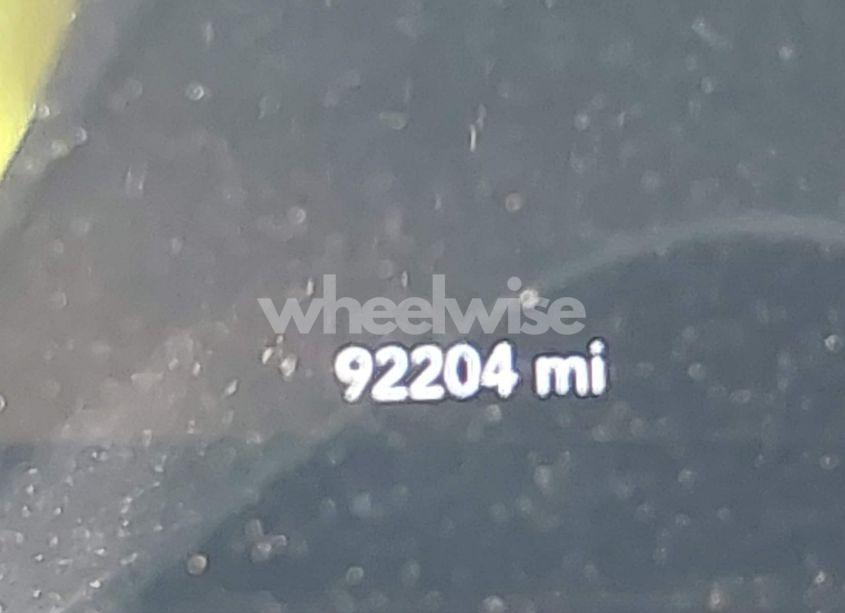 Photo 16 of 2018 Dodge Challenger SXT PLUS (VIN 2C3CDZAG7JH327692)