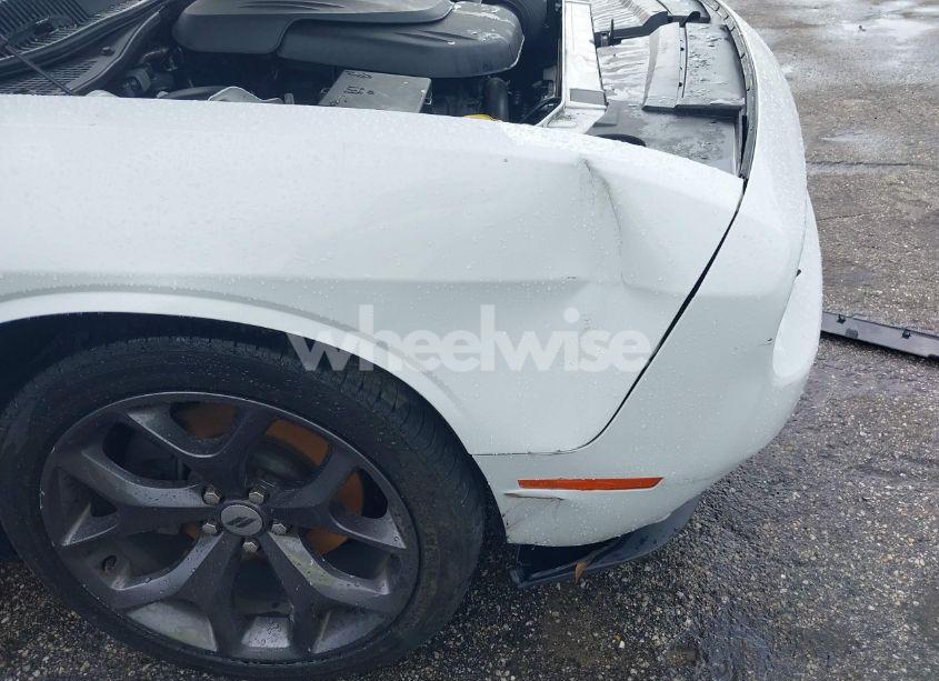 Photo 18 of 2018 Dodge Challenger SXT PLUS (VIN 2C3CDZAG7JH327692)