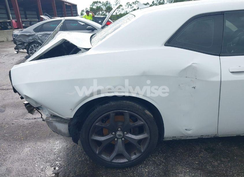 Photo 22 of 2018 Dodge Challenger SXT PLUS (VIN 2C3CDZAG7JH327692)