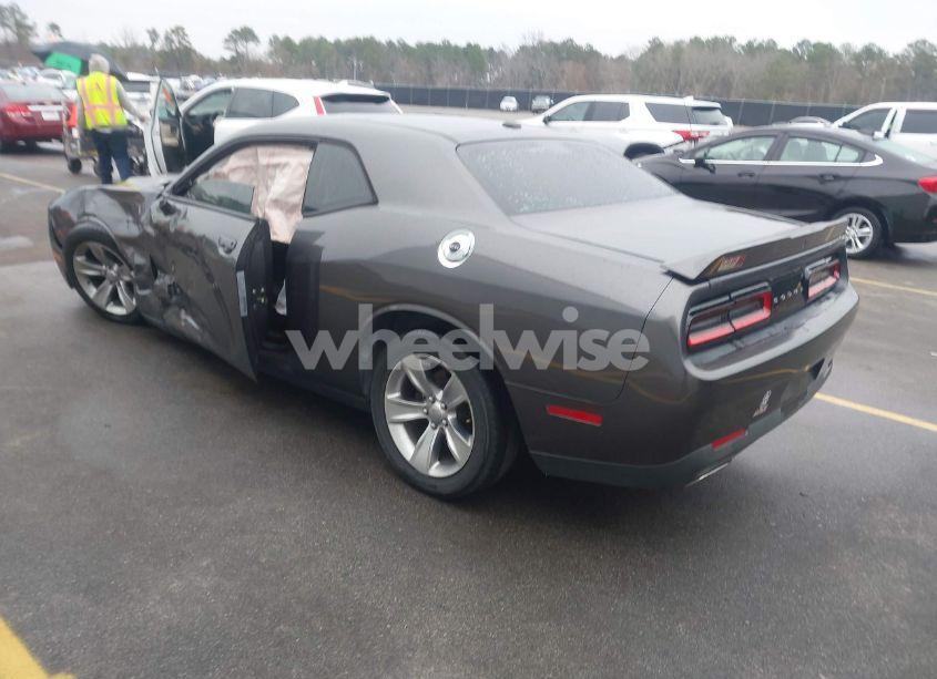 Photo 3 of 2018 Dodge Challenger SXT (VIN 2C3CDZAG7JH339406)