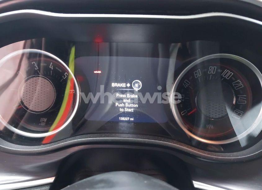 Photo 7 of 2018 Dodge Challenger SXT (VIN 2C3CDZAG7JH339406)