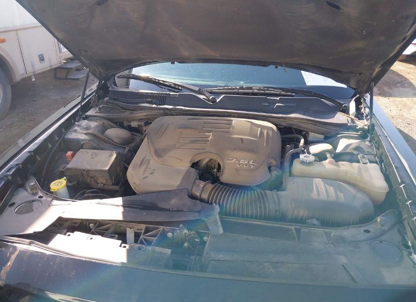 Photo 10 of 2019 Dodge Challenger SXT (VIN 2C3CDZAG7KH551305)