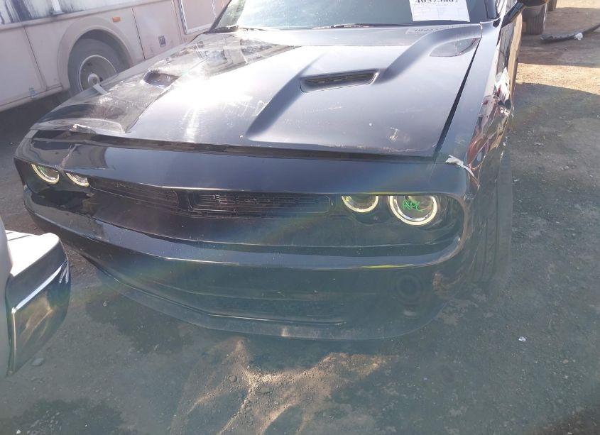 Photo 12 of 2019 Dodge Challenger SXT (VIN 2C3CDZAG7KH551305)