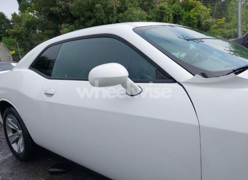 Photo 13 of 2019 Dodge Challenger SXT (VIN 2C3CDZAG7KH670018)