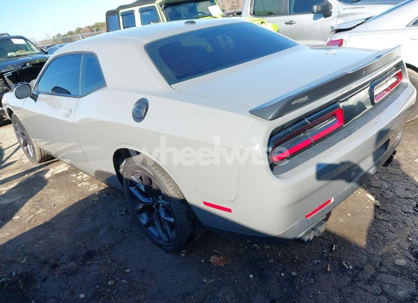 Photo 3 of 2019 Dodge Challenger SXT (VIN 2C3CDZAG7KH712154)