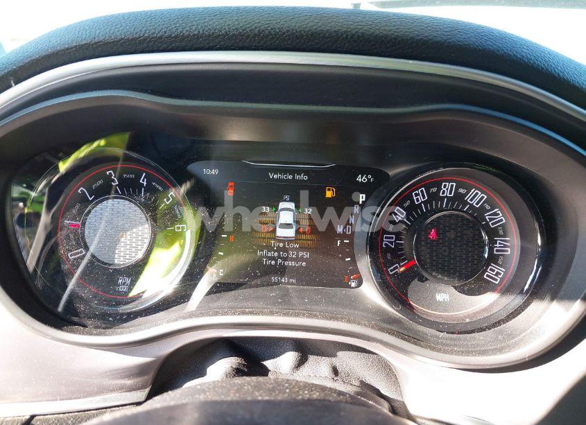 Photo 7 of 2019 Dodge Challenger SXT (VIN 2C3CDZAG7KH712154)