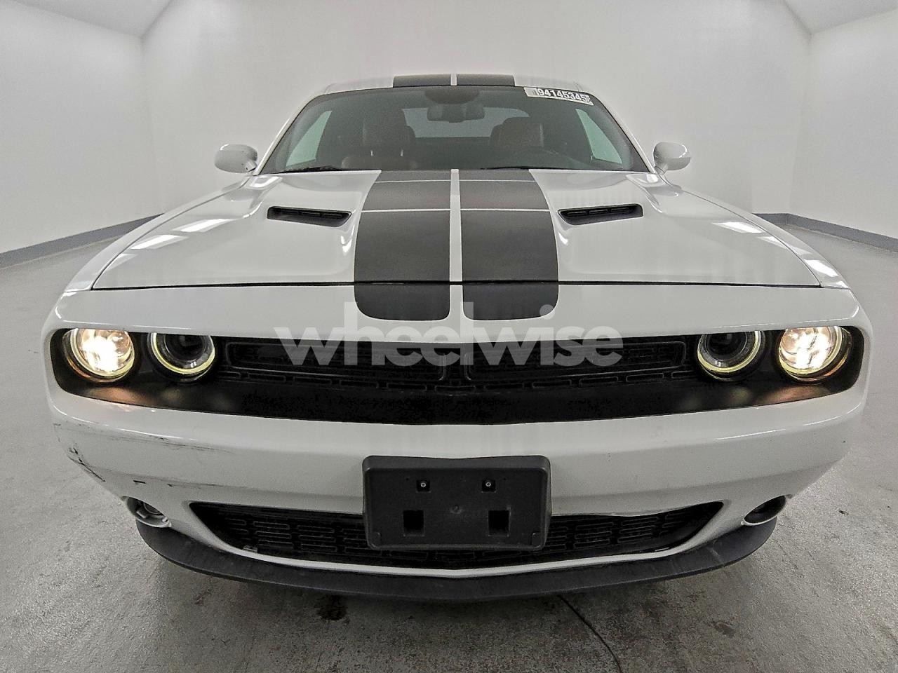 Photo 5 of 2020 DODGE CHALLENGER SXT (VIN 2C3CDZAG7LH161595)