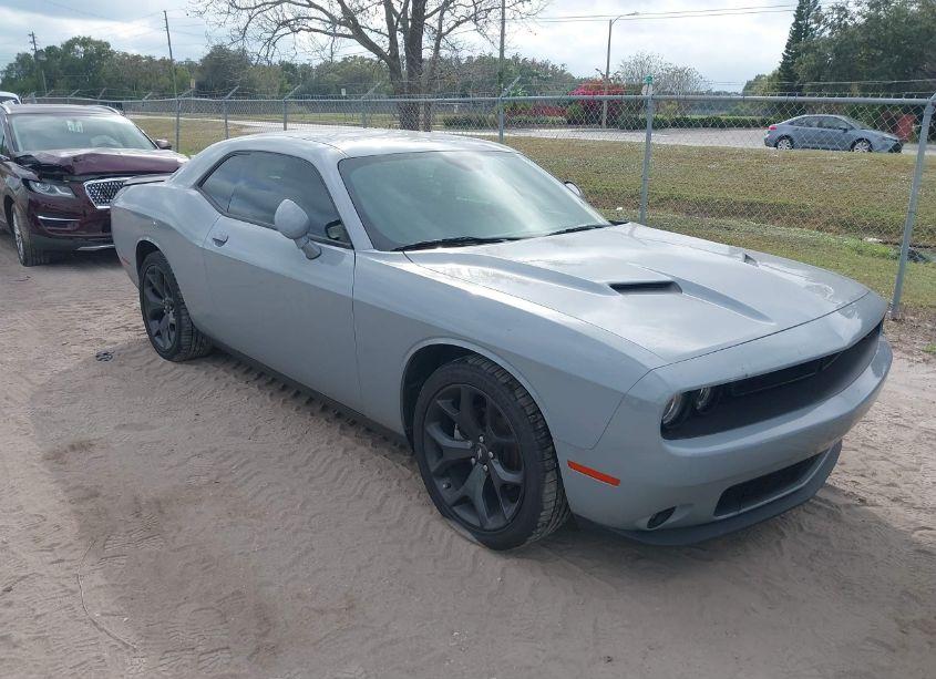 2020 Dodge Challenger SXT (VIN 2C3CDZAG7LH239910) main photo