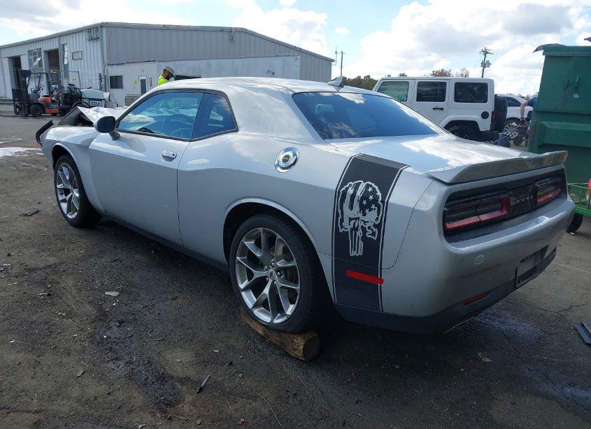 Photo 3 of 2021 Dodge Challenger SXT (VIN 2C3CDZAG7MH531316)