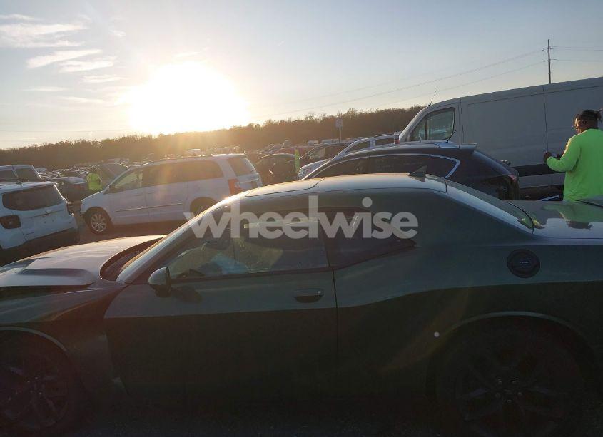 Photo 14 of 2021 Dodge Challenger SXT (VIN 2C3CDZAG7MH597297)