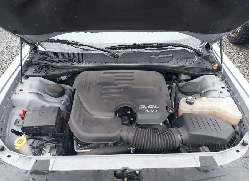 Photo 10 of 2021 Dodge Challenger SXT (VIN 2C3CDZAG7MH607293)