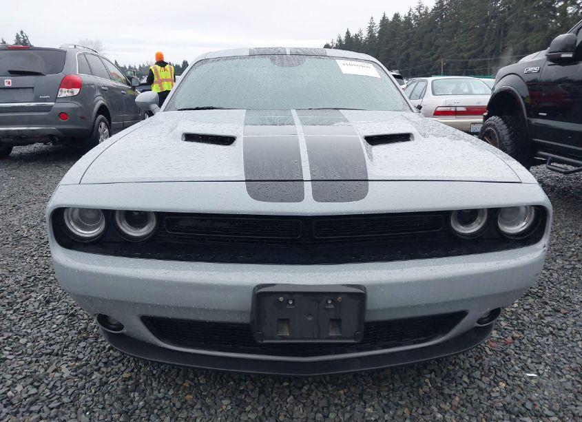 Photo 12 of 2021 Dodge Challenger SXT (VIN 2C3CDZAG7MH607293)