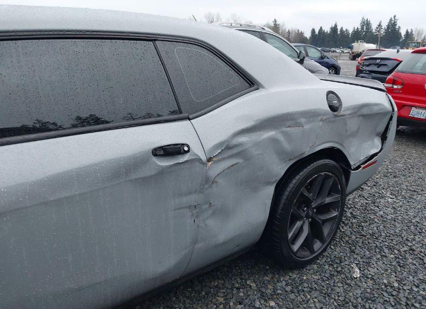Photo 6 of 2021 Dodge Challenger SXT (VIN 2C3CDZAG7MH607293)