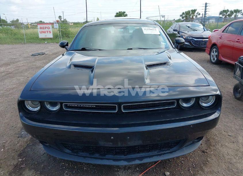 Photo 6 of 2015 Dodge Challenger SXT (VIN 2C3CDZAG8FH703839)