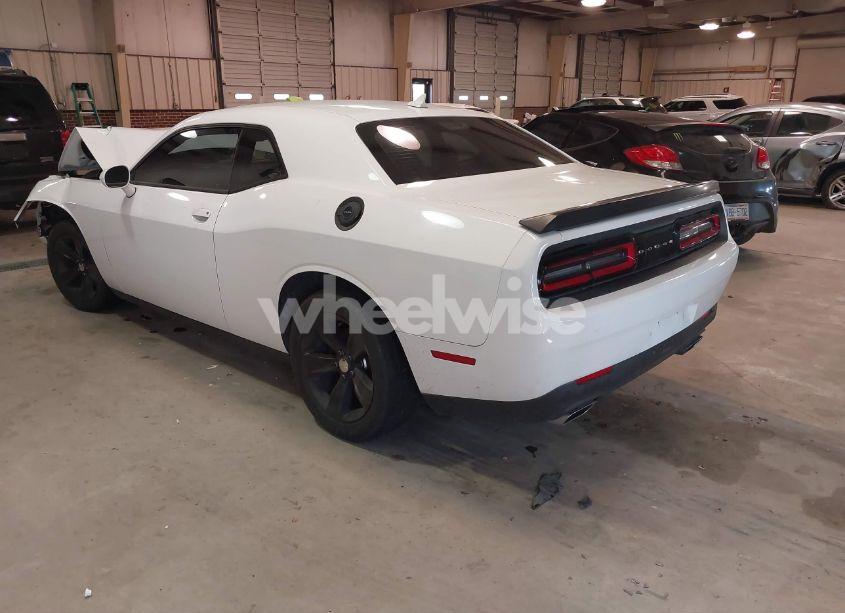 Photo 3 of 2015 Dodge Challenger SXT (VIN 2C3CDZAG8FH711097)