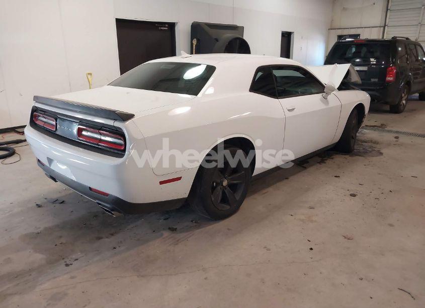 Photo 4 of 2015 Dodge Challenger SXT (VIN 2C3CDZAG8FH711097)