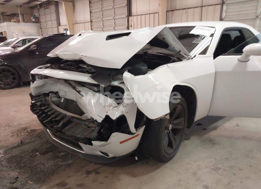 Photo 6 of 2015 Dodge Challenger SXT (VIN 2C3CDZAG8FH711097)