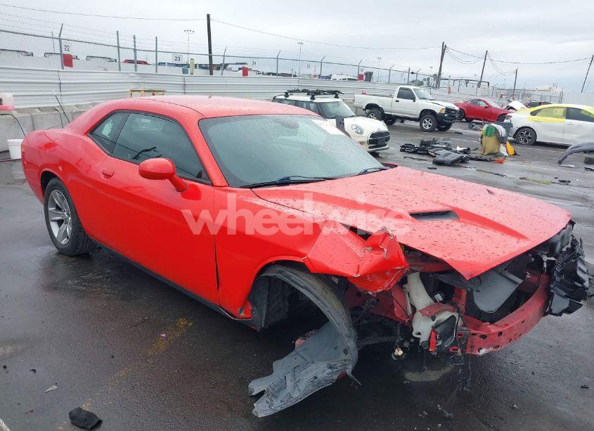 2016 Dodge Challenger SXT (VIN 2C3CDZAG8GH158162) main photo