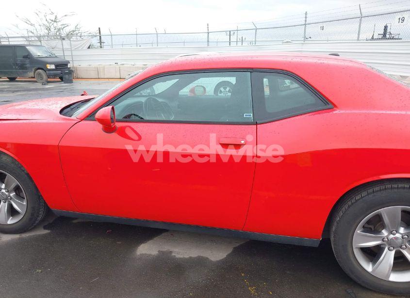 Photo 15 of 2016 Dodge Challenger SXT (VIN 2C3CDZAG8GH158162)