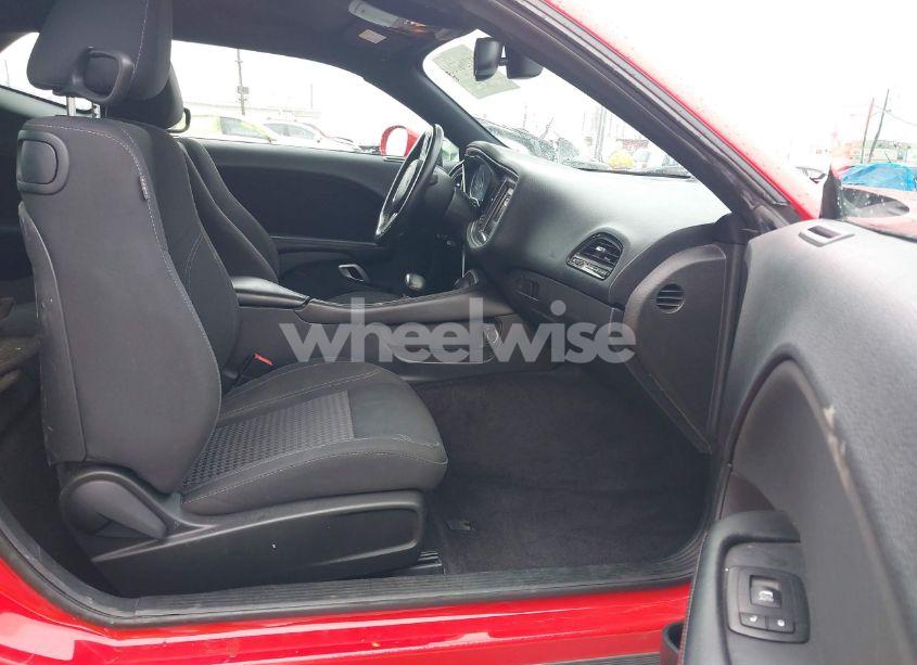 Photo 5 of 2016 Dodge Challenger SXT (VIN 2C3CDZAG8GH158162)