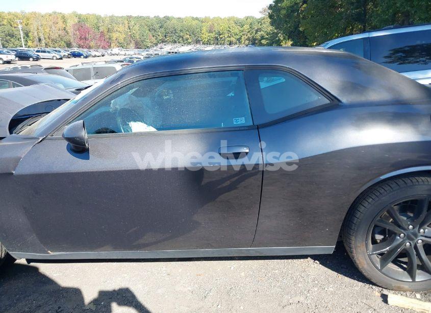 Photo 14 of 2016 Dodge Challenger SXT (VIN 2C3CDZAG8GH184812)