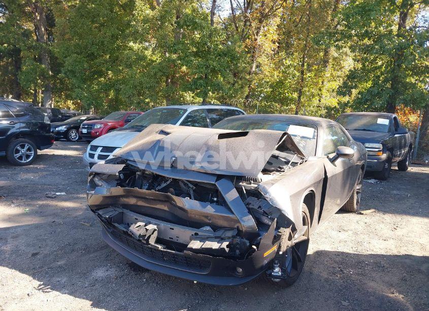 Photo 2 of 2016 Dodge Challenger SXT (VIN 2C3CDZAG8GH184812)