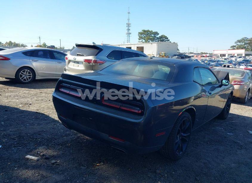 Photo 4 of 2016 Dodge Challenger SXT (VIN 2C3CDZAG8GH184812)