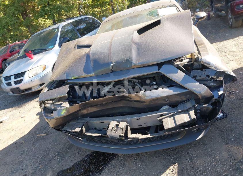 Photo 6 of 2016 Dodge Challenger SXT (VIN 2C3CDZAG8GH184812)