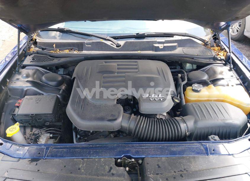 Photo 10 of 2016 Dodge Challenger SXT (VIN 2C3CDZAG8GH209546)