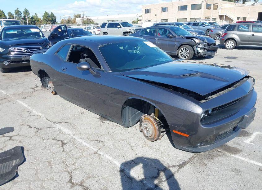 2016 Dodge Challenger SXT (VIN 2C3CDZAG8GH264384) main photo