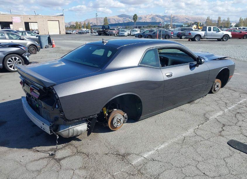 Photo 4 of 2016 Dodge Challenger SXT (VIN 2C3CDZAG8GH264384)