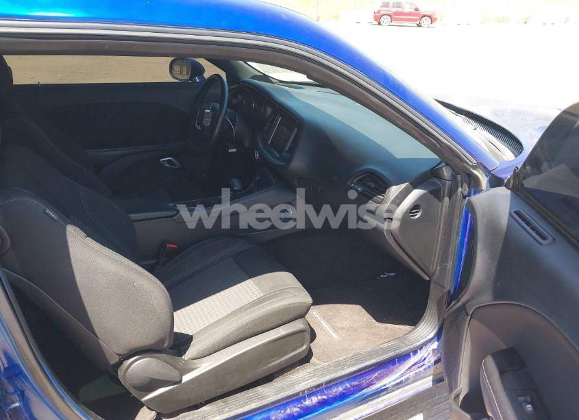 Photo 5 of 2016 Dodge Challenger SXT (VIN 2C3CDZAG8GH275773)