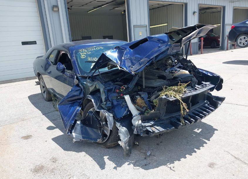 2016 Dodge Challenger SXT (VIN 2C3CDZAG8GH285123) main photo