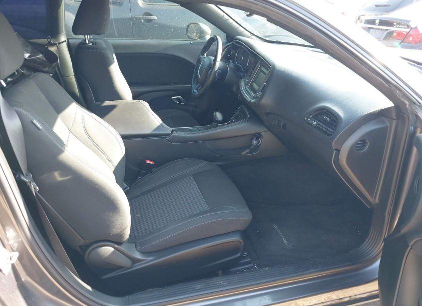 Photo 5 of 2016 Dodge Challenger SXT (VIN 2C3CDZAG8GH329573)