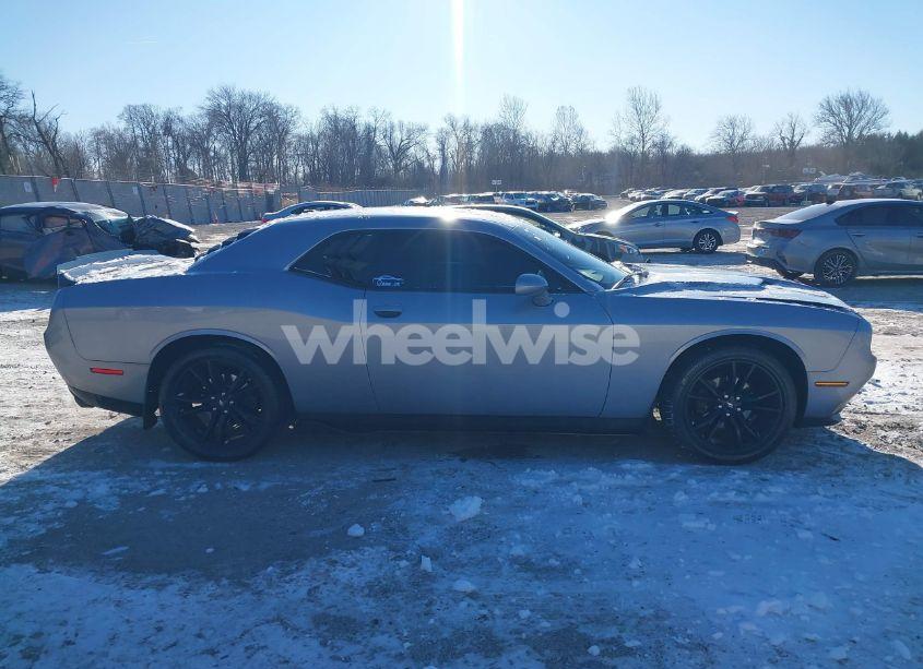 Photo 13 of 2017 Dodge Challenger SXT (VIN 2C3CDZAG8HH507791)